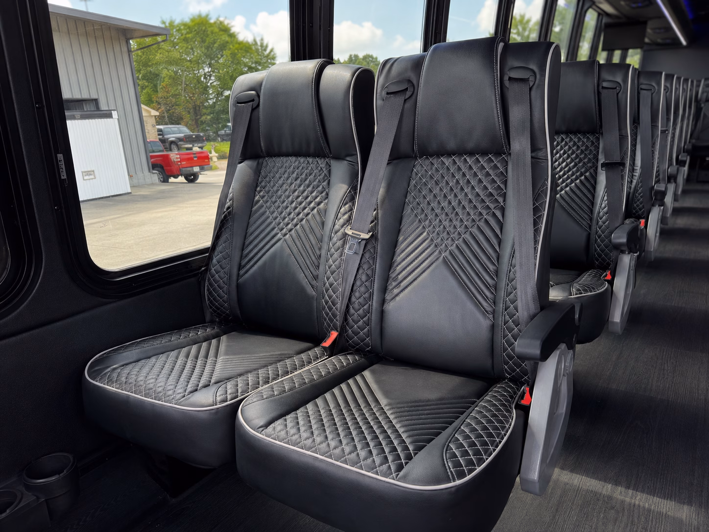 yale bowl game day bus rentals for bulldogs fans